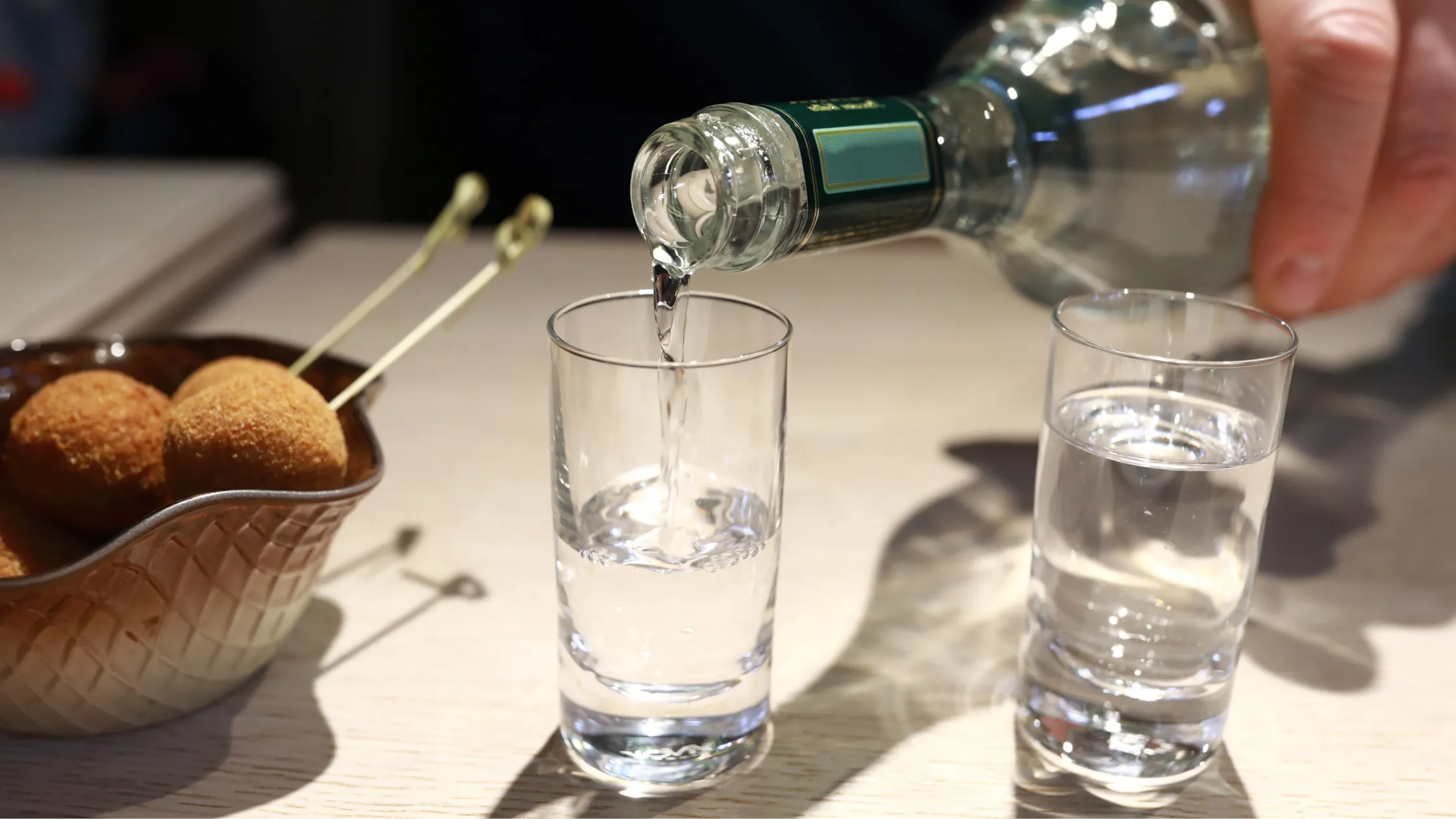 Vodka Vs Gin: Understanding The Key Differences And Unique Flavors ...