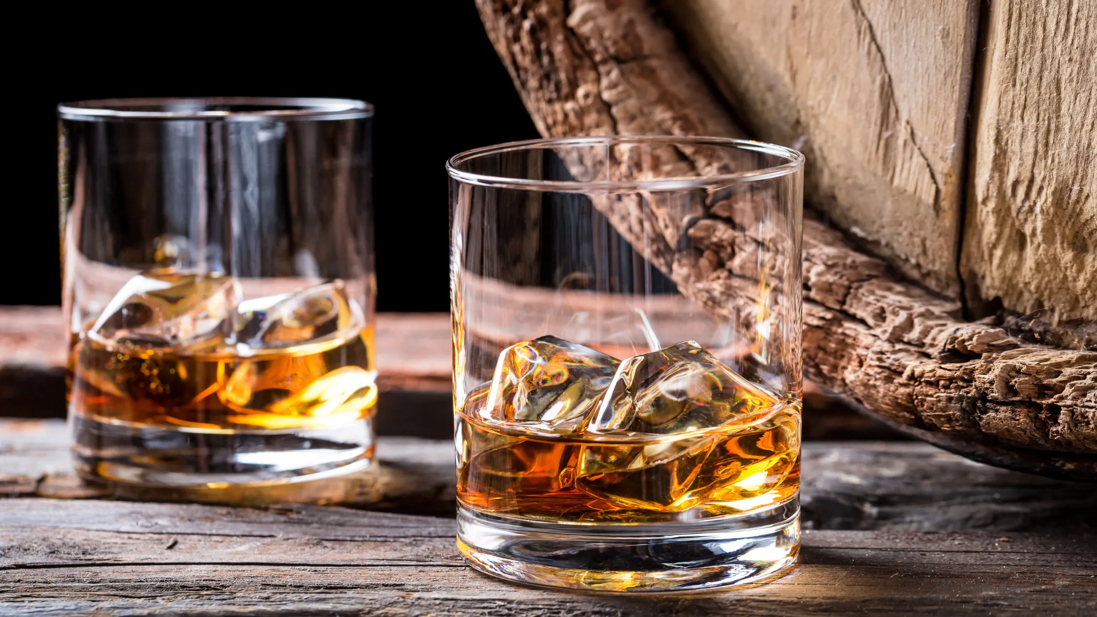 Image of two glass with Scotch Whisky on ice